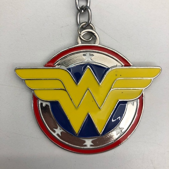 DC Comics Wonder Woman keychain - Picture 2 of 3